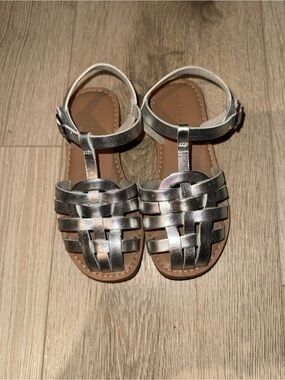 Old Navy Metallic Silver Woven T-Strap Kids Sandals